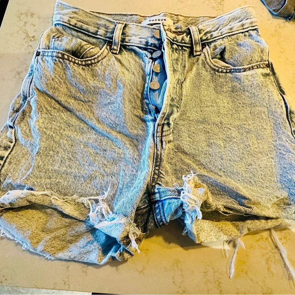 PacSun Women's Distressed Jean Shorts - Light Blue